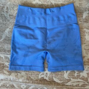 AUROLA CAMO Workout Shorts in Serenity Blue